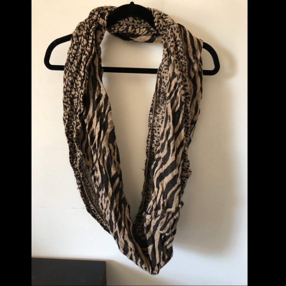 Infinity scarf